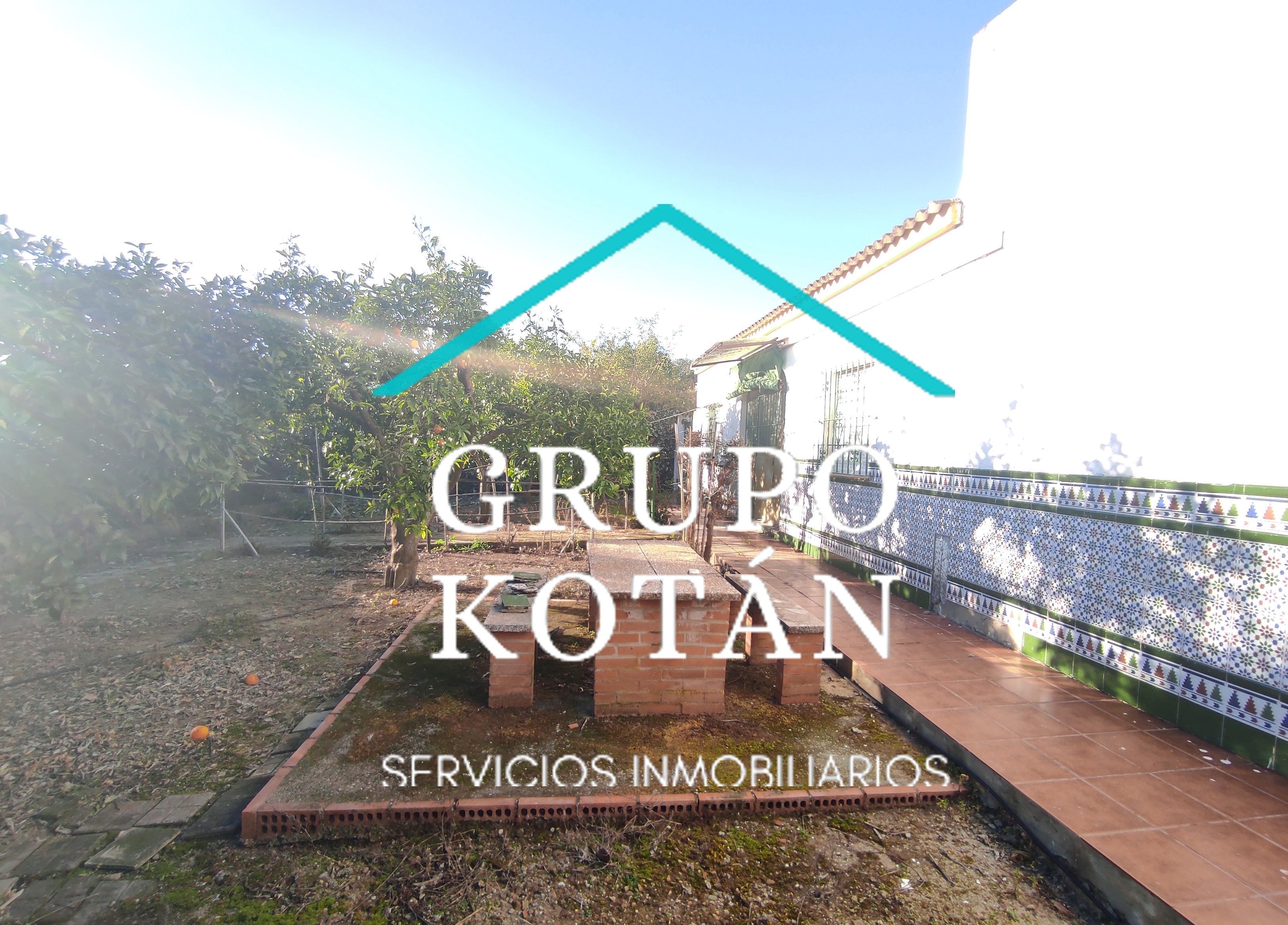 Außenansicht von Country house zum verkauf in Huévar del Aljarafe mit Privatgarten und Möbliert