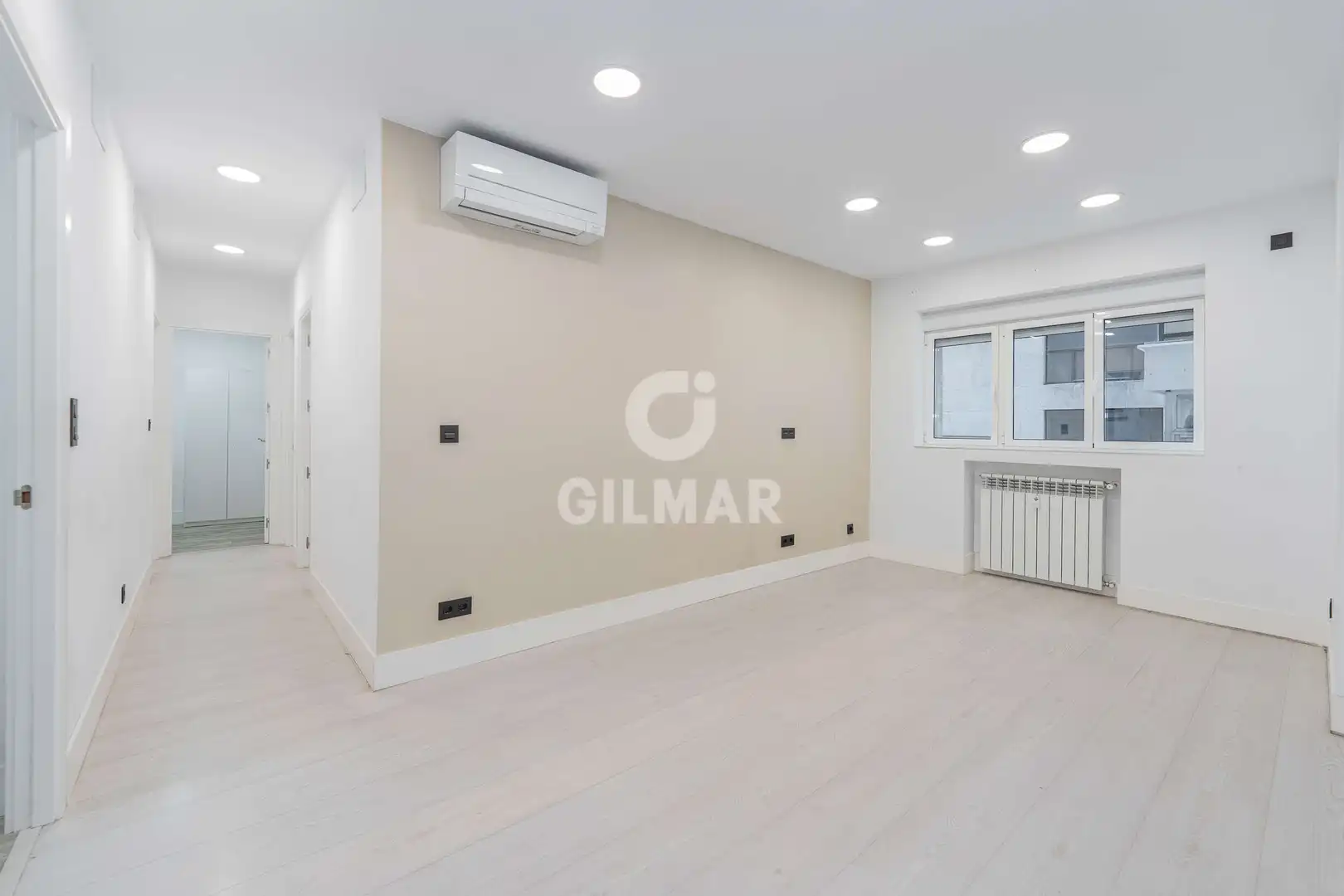 Bedroom of Flat for sale in Madrid  with Heating