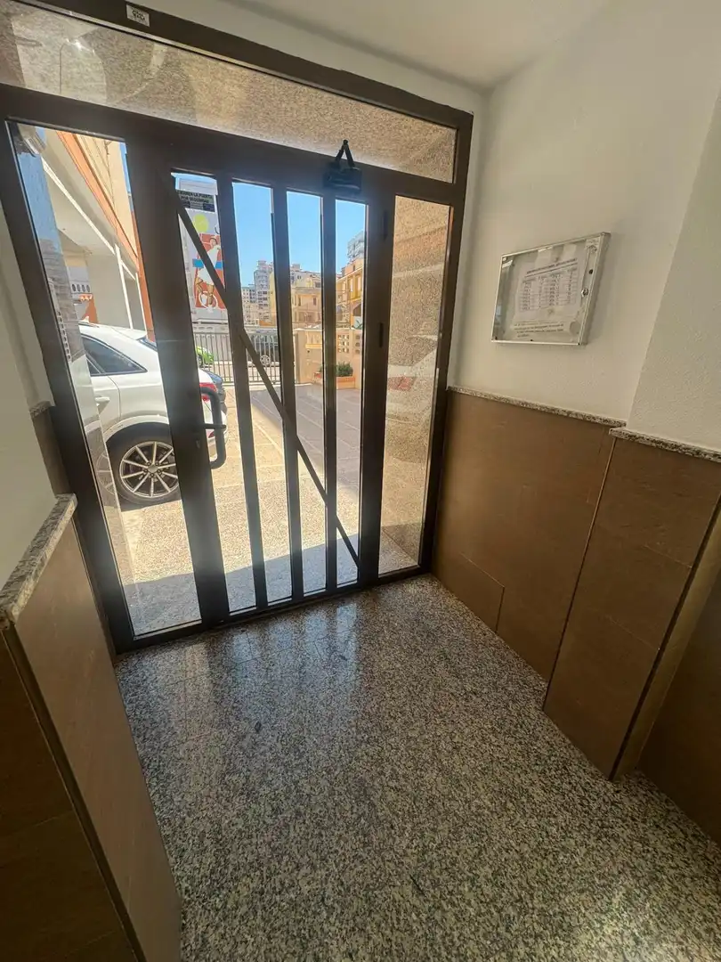 Parking de Piso en venta en Tavernes de la Valldigna con Terraza y Amueblado