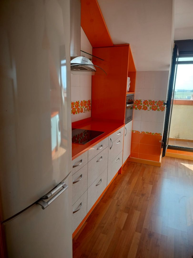 Cuina de Dúplex en venda en Humanes de Madrid amb Calefacció, Parquet i Terrassa