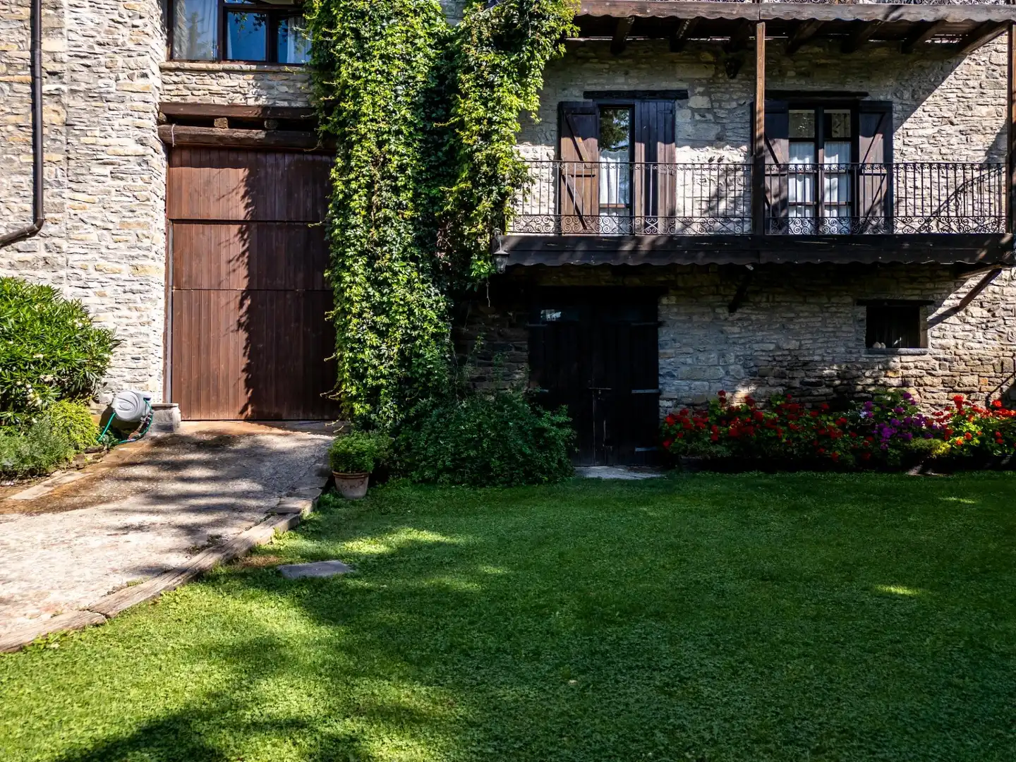 Vista exterior de Edificio en venta en Fiscal