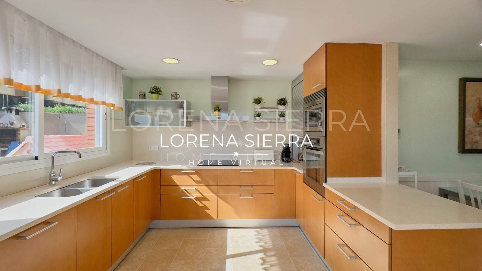 Cocina de Casa o chalet en venta en Sant Boi de Llobregat con Aire acondicionado, Calefacción y Jardín privado