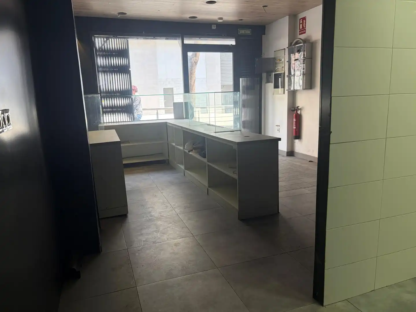 Local en venda en L'Hospitalet de Llobregat amb Alarma