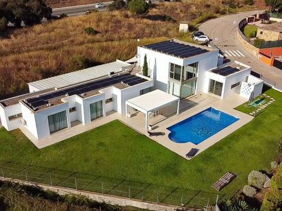 Vista exterior de Casa o xalet en venda en Calonge amb Aire condicionat i Piscina