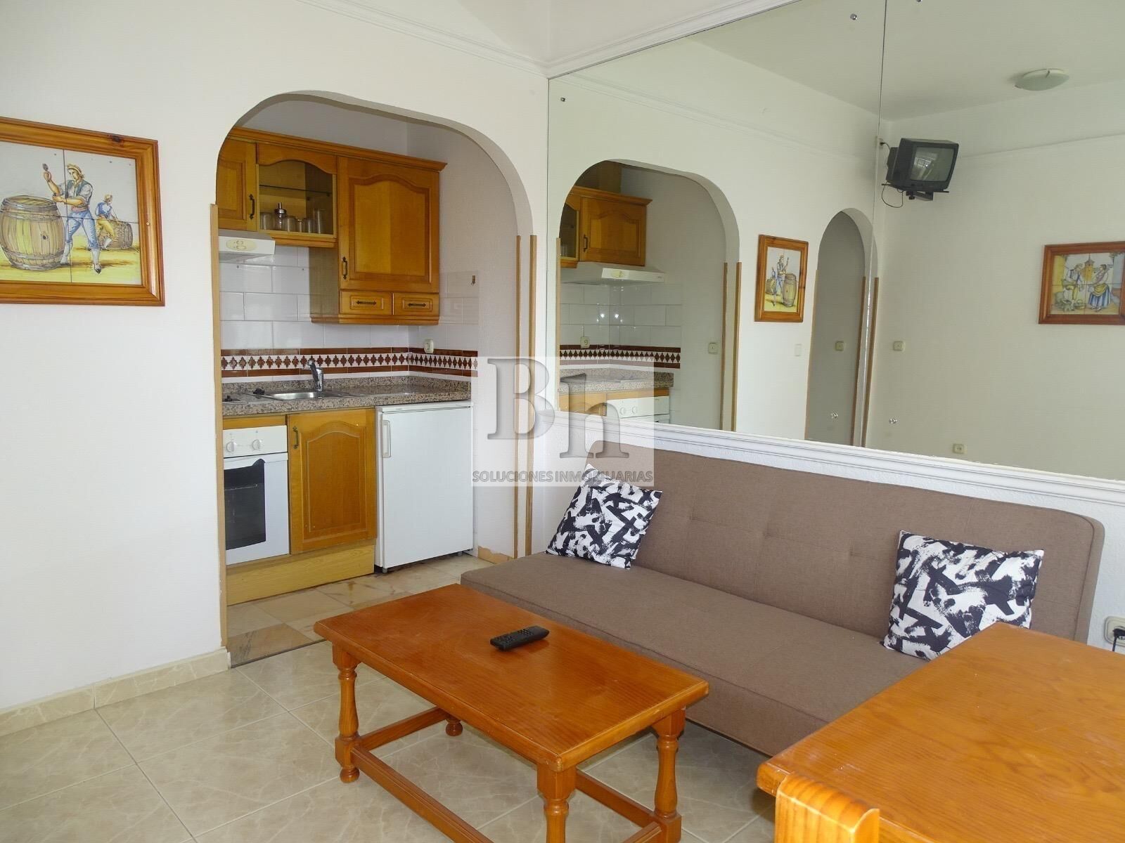 Sala de estar de Estudio en venta en Torremolinos con Calefacción, Terraza y Balcón