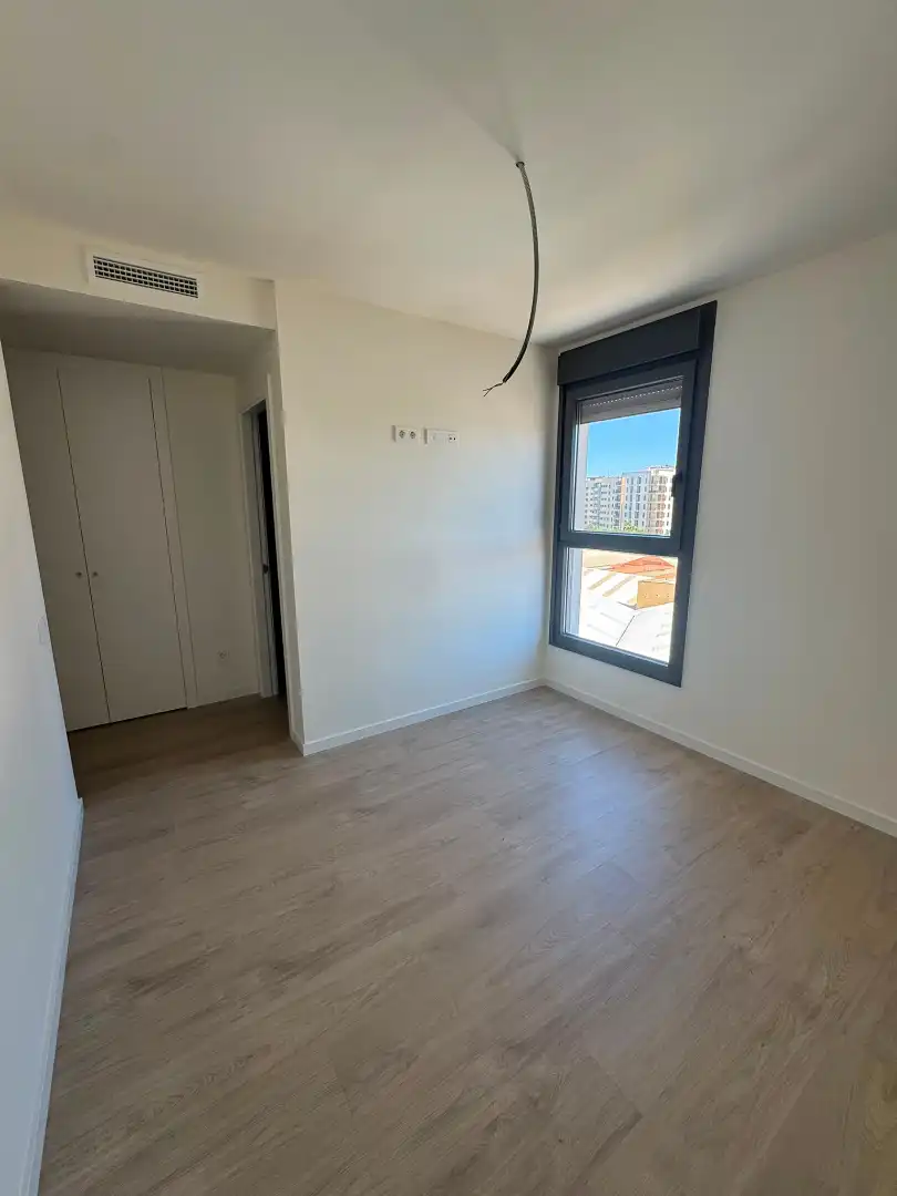 Habitación de Piso de alquiler en Valencia con Aire acondicionado, Calefacción y Parquet