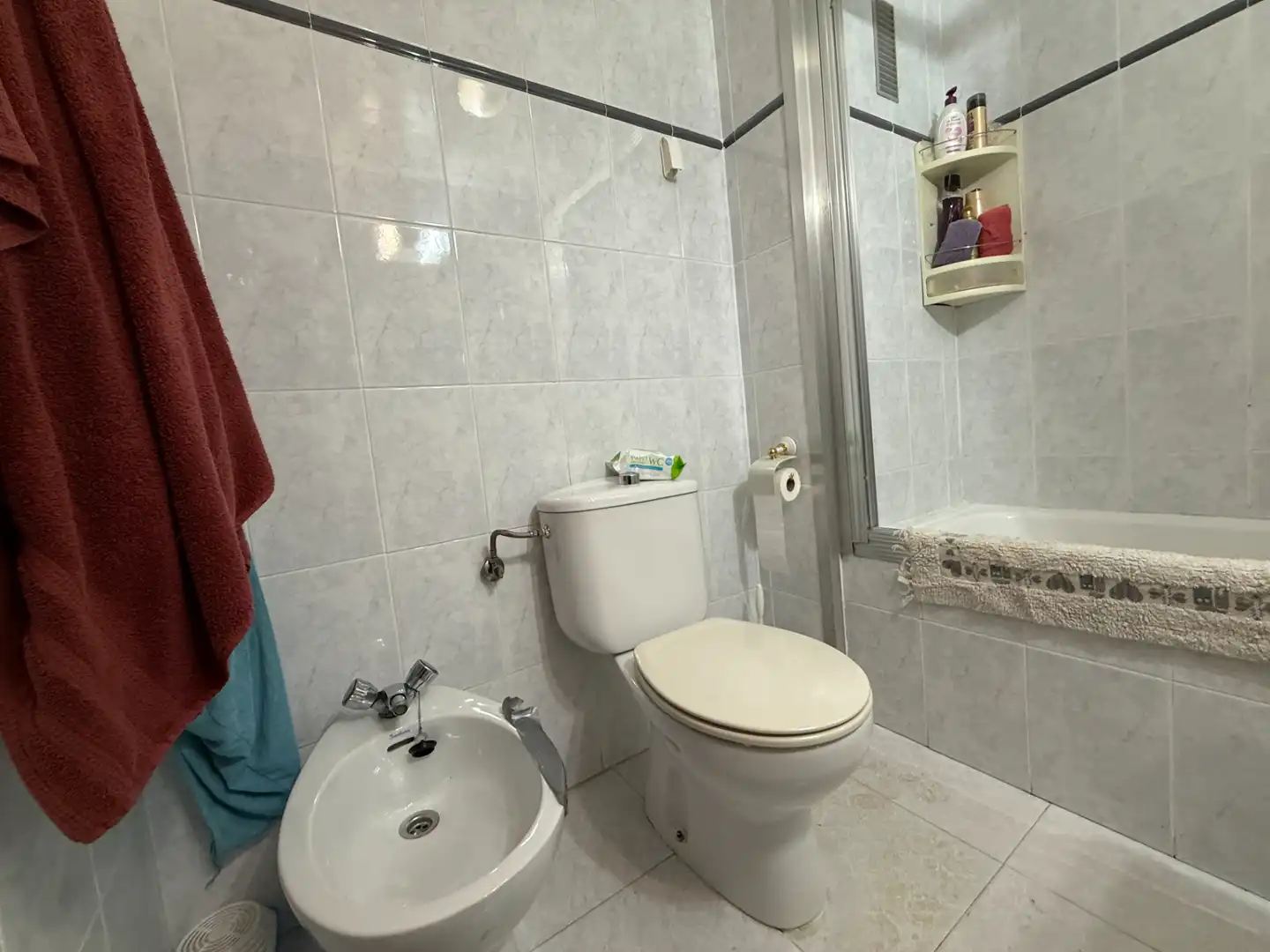 Badezimmer von Wohnung zum Verkauf in Castellón de la Plana / Castelló de la Plana mit Abstellraum