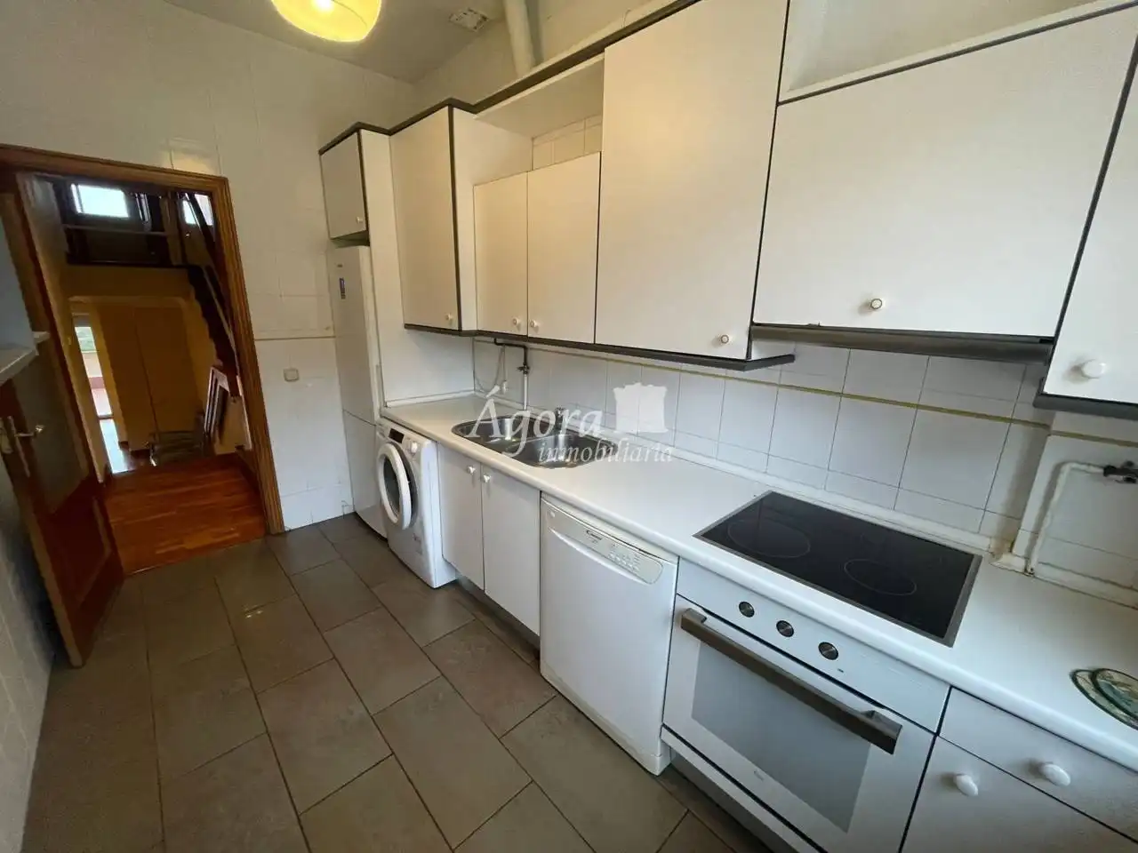 Cocina de Dúplex en venta en Valladolid con Calefacción, Parquet y Terraza
