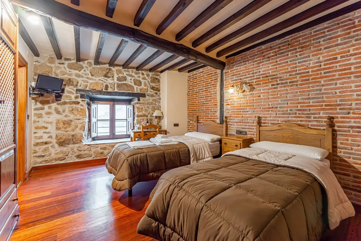 Habitación de Finca rústica en venta en Candelario con Calefacción, Jardín privado y Terraza