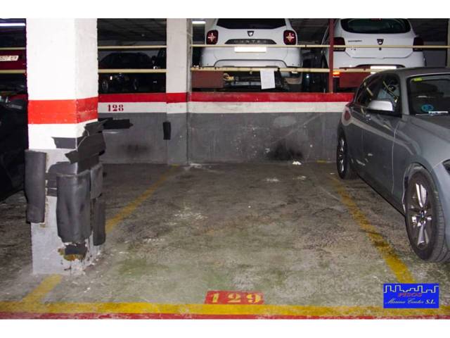 Garaje en Venta en Marina en Bellvitge