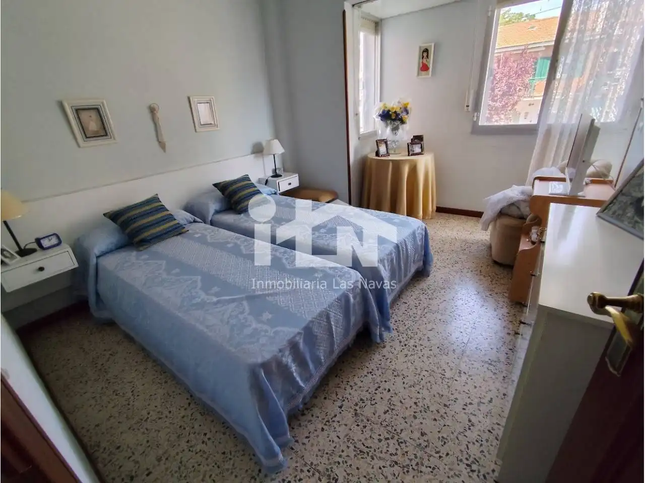 Habitación de Piso en venta en Las Navas del Marqués  con Calefacción, Terraza y Balcón