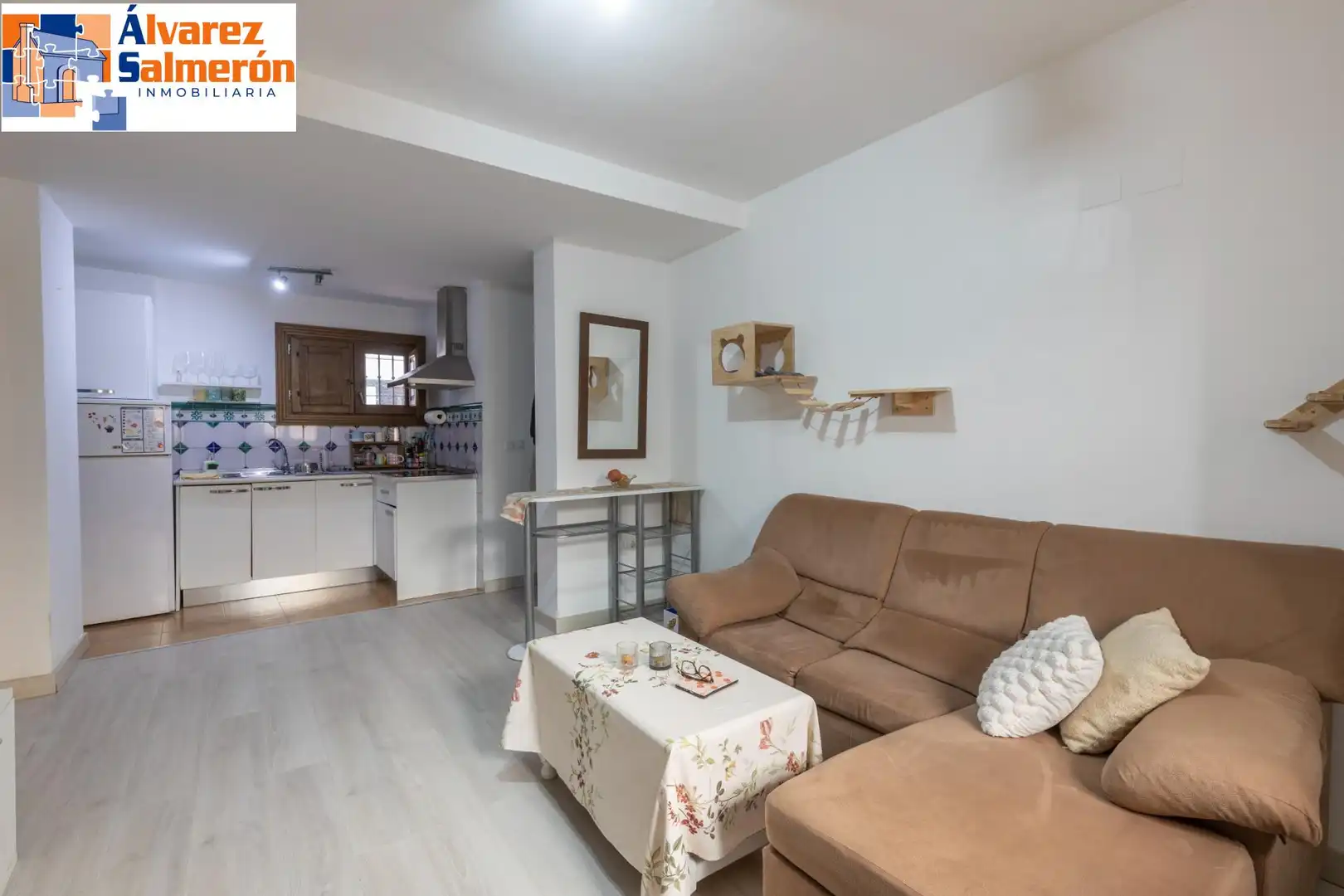 Living room of Flat for sale in Granada  with Air Conditioner