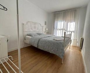 Bedroom of Apartment to share in Badalona