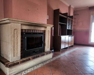 Living room of Single-family semi-detached for sale in Beas  with Private garden and Balcony
