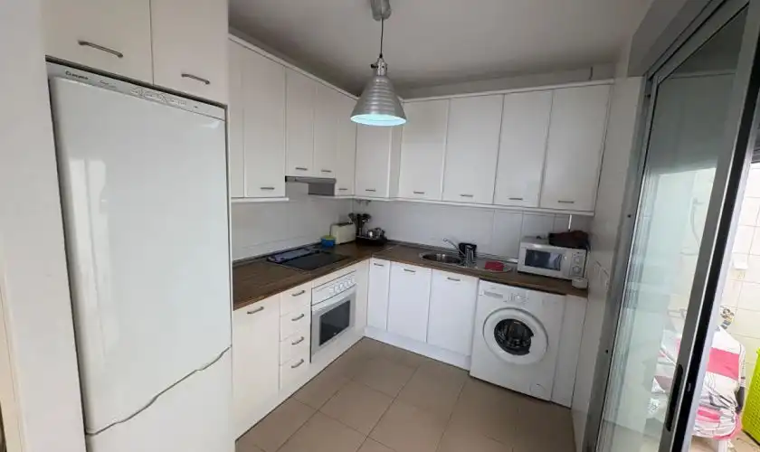 Küche von Einfamilien-Reihenhaus zum Verkauf in Carboneras mit Klimaanlage, Terrasse und Abstellraum