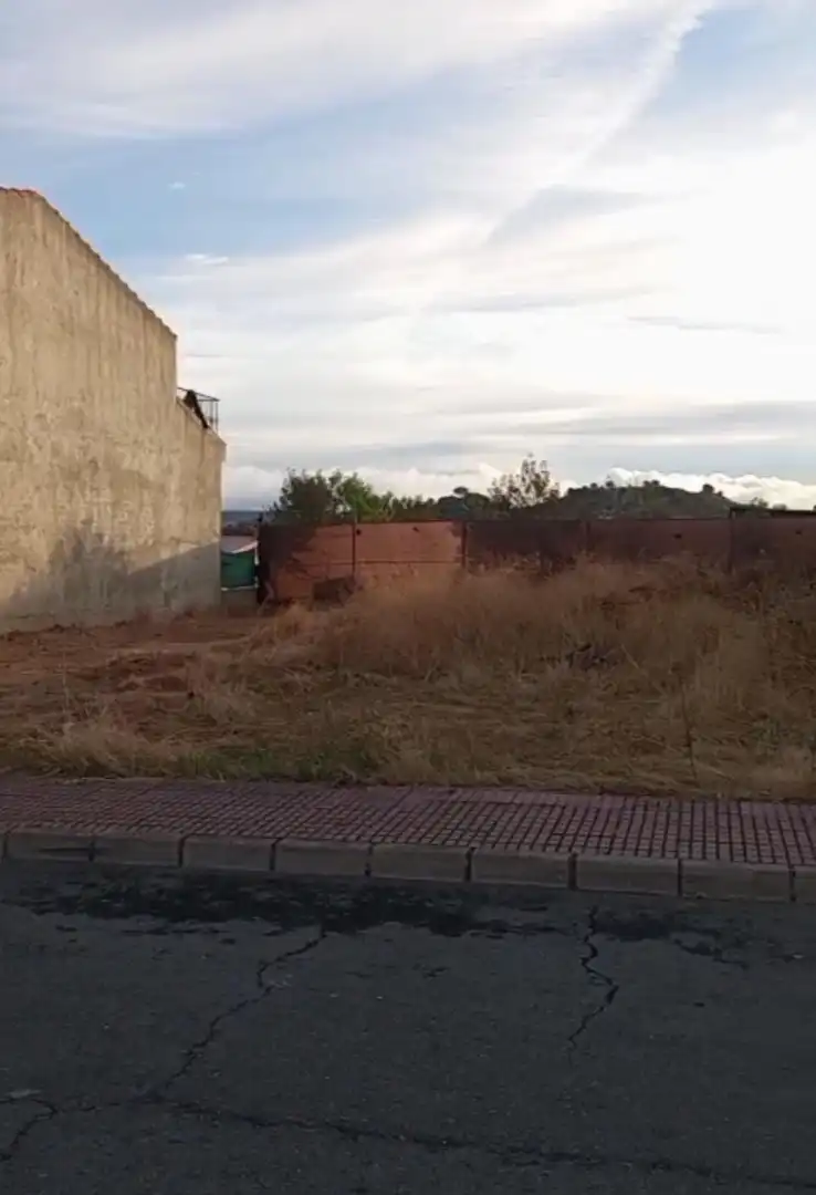 Residencial en venta en Zarza la Mayor