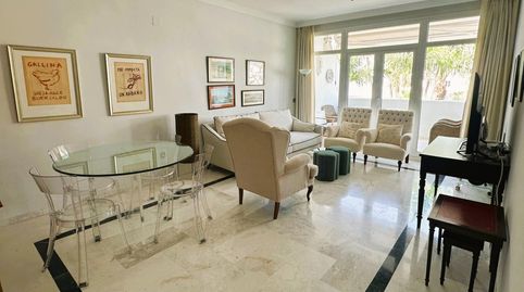 Foto 5 de Apartamento de alquiler en Principe Alfonso Hohenloh, La Carolina - Guadalpín, Marbella