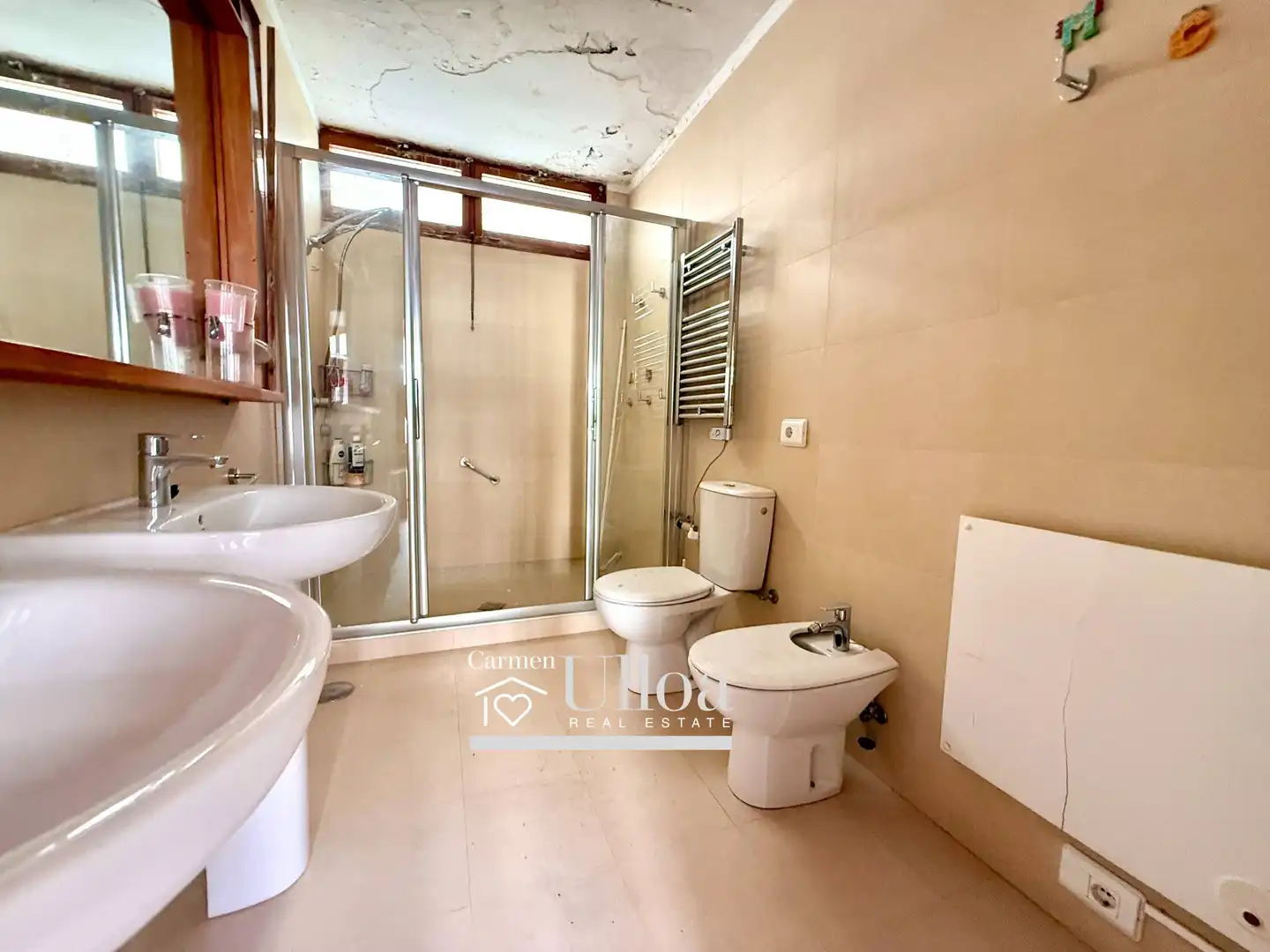 Bany de Casa o xalet en venda en Alicante / Alacant amb Aire condicionat, Jardí privat i Terrassa