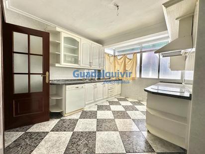 Kitchen of Flat for sale in  Sevilla Capital  with Air Conditioner and Terrace