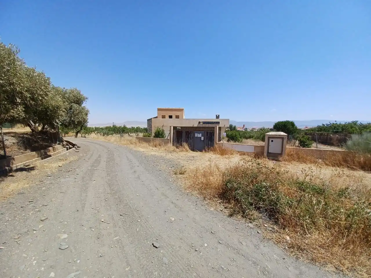 Buildings for sale in Dólar