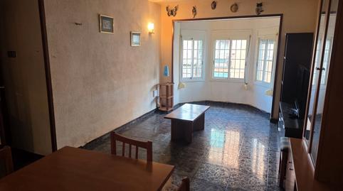 Foto 3 de Pis en venda a Carrer Santiago Apòstol, La Torrassa, Barcelona