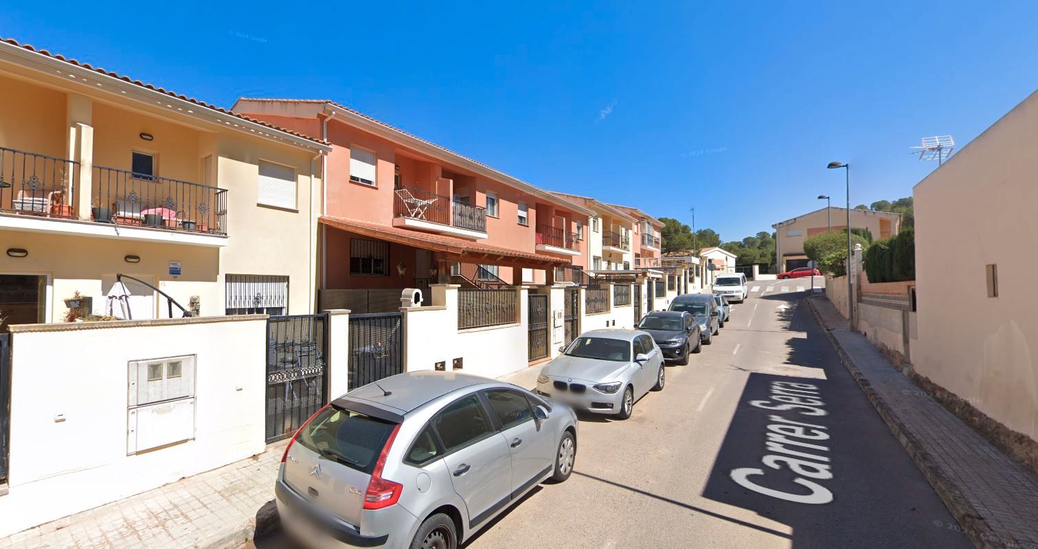 Vista exterior de Casa adosada en venda en Gilet amb Calefacció, Moblat i Forn