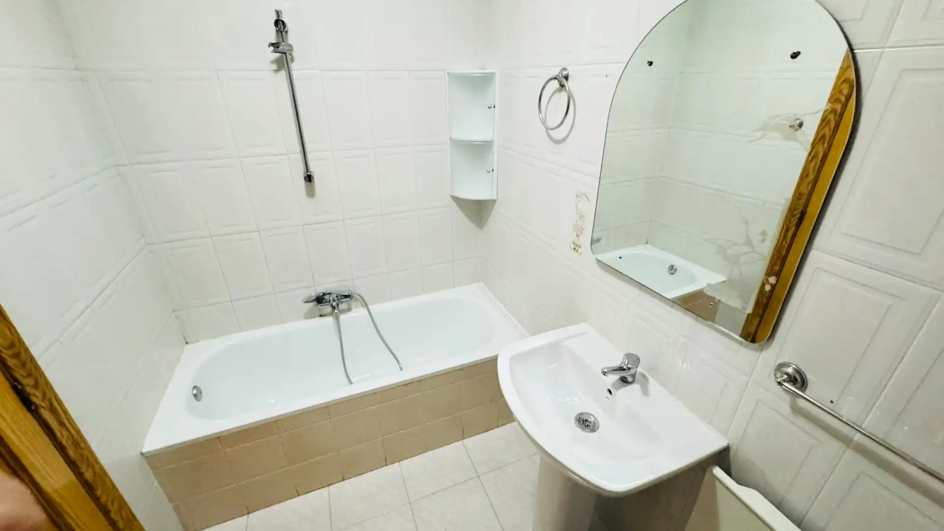 Bathroom of Flat for sale in Cobeja, Toledo