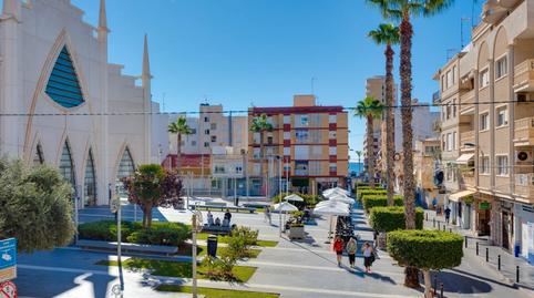 Foto 2 de Pis en venda a Calle de Pedro Lorca, 59, Las Piscinas Naturales, Torrevieja