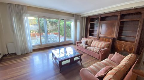 Foto 2 de Casa adosada en venta en Calle Calle de Lastetxe, Loiu, Bizkaia