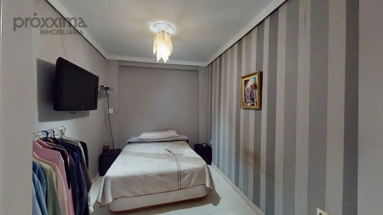Bedroom of Detached homes for sale in Sevilla  with Air Conditioner, Terrace and Storage room