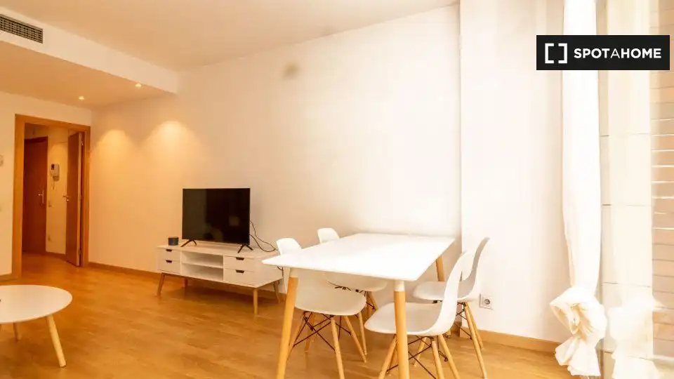 Wohnzimmer von Wohnung zur untervermieten in Barcelona mit Klimaanlage und Terrasse