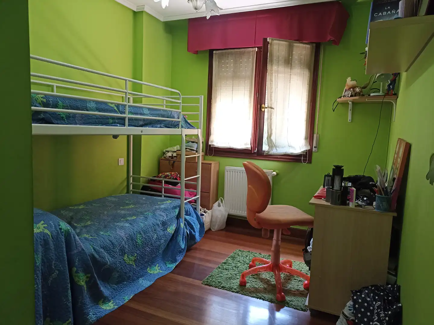 Habitación de Casa o chalet en venta en Castro-Urdiales con Calefacción, Jardín privado y Parquet
