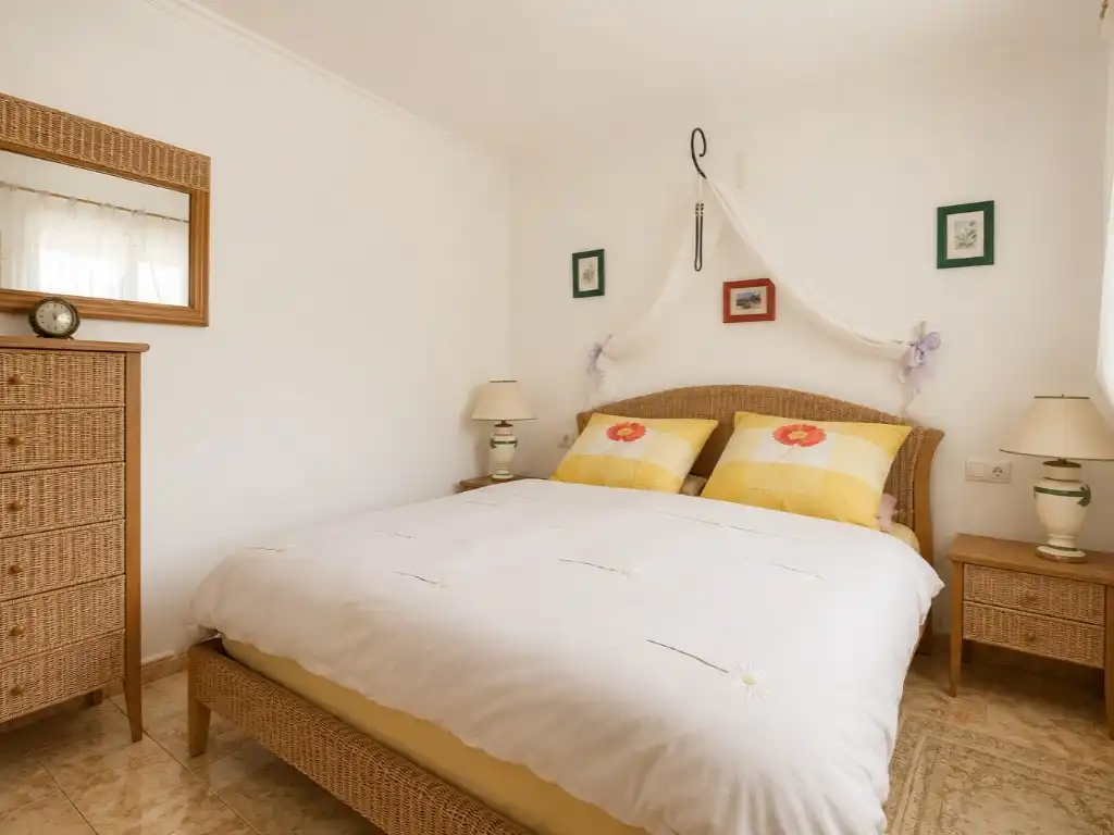 Casa con terraza en venta en Cala Advocat - Baladrar, imagen 23