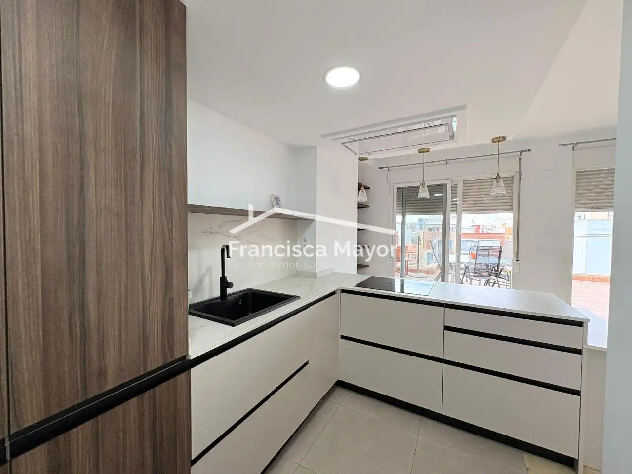 Cuina de Dúplex en venda en Valencia amb Aire condicionat i Terrassa