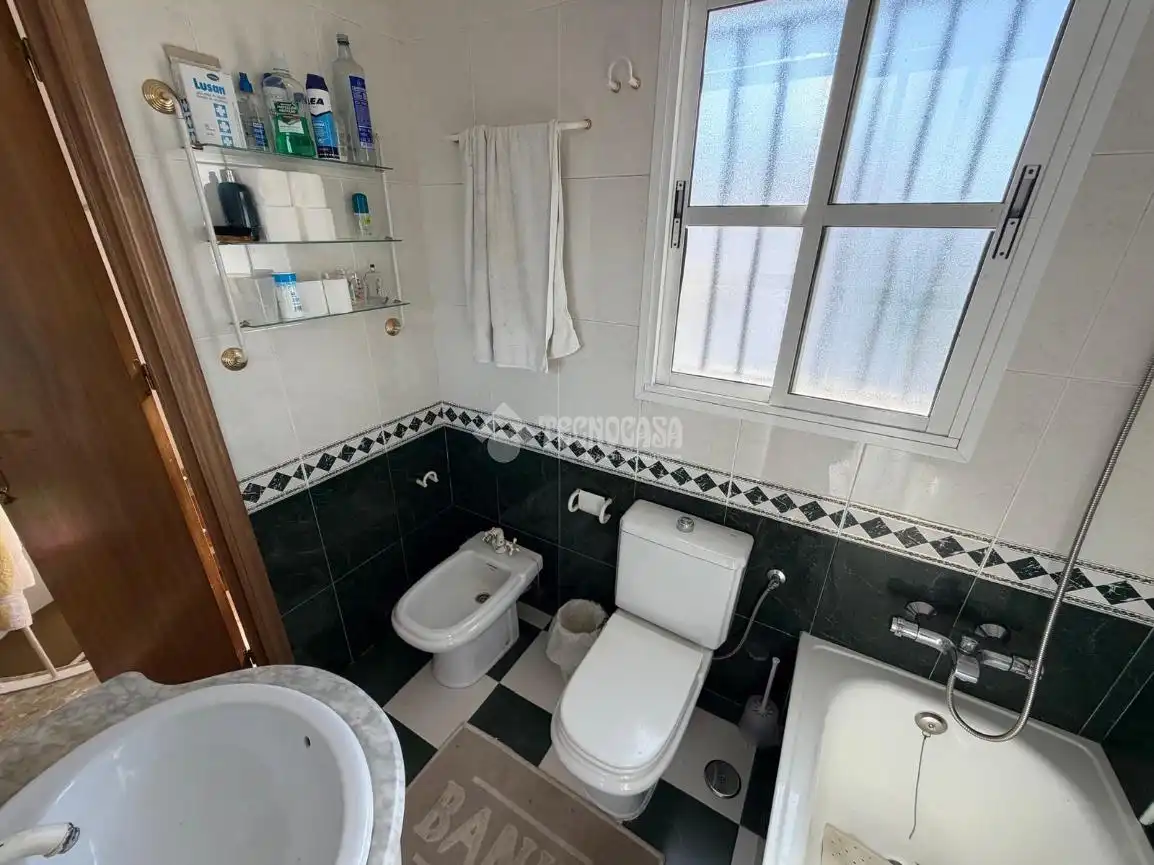 Bathroom of Flat for sale in Isla Cristina  with Air Conditioner, Heating and Terrace