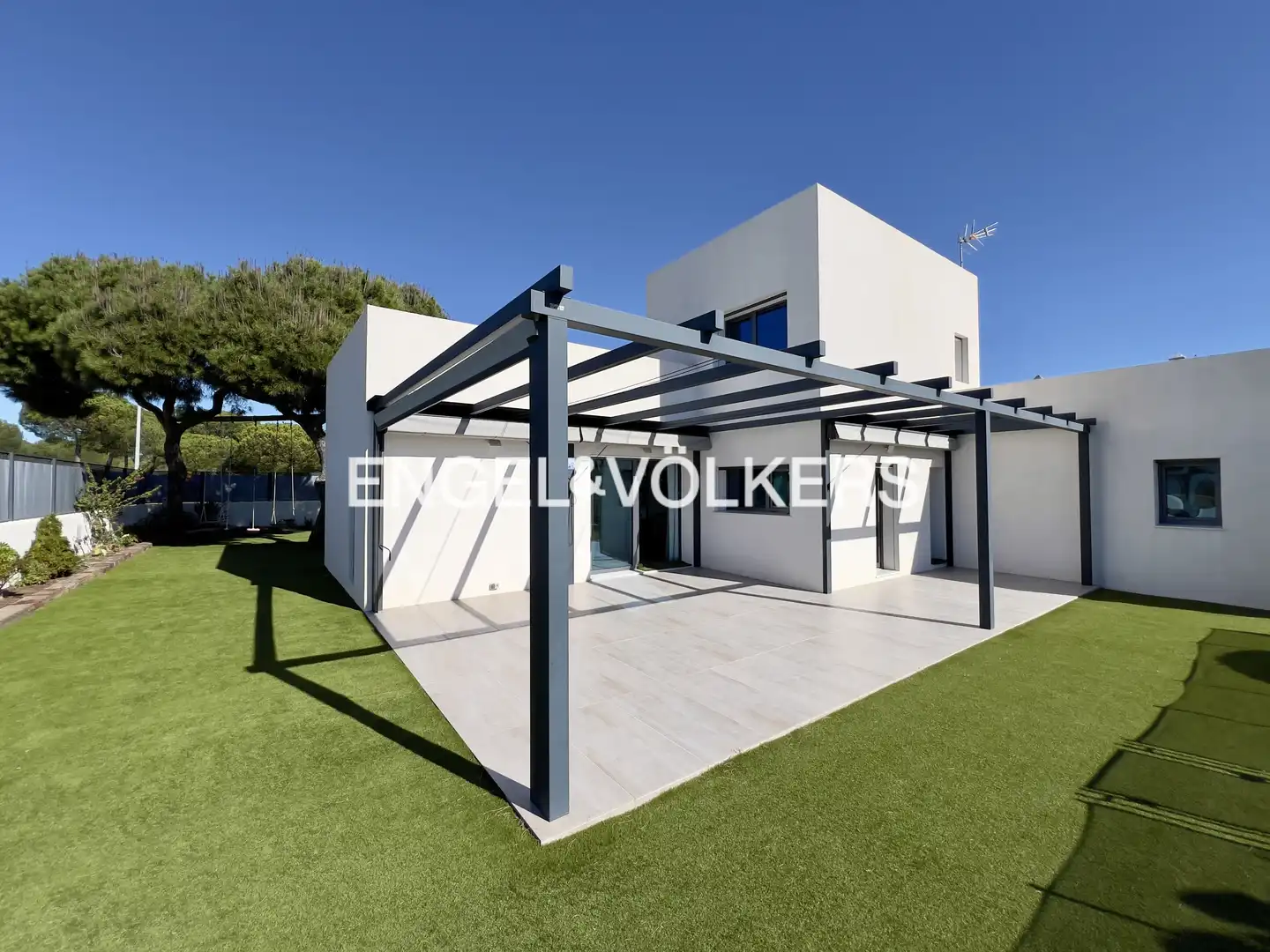 Exterior view of Houses for sale in El Portil  with Air Conditioner, Heating and Private garden