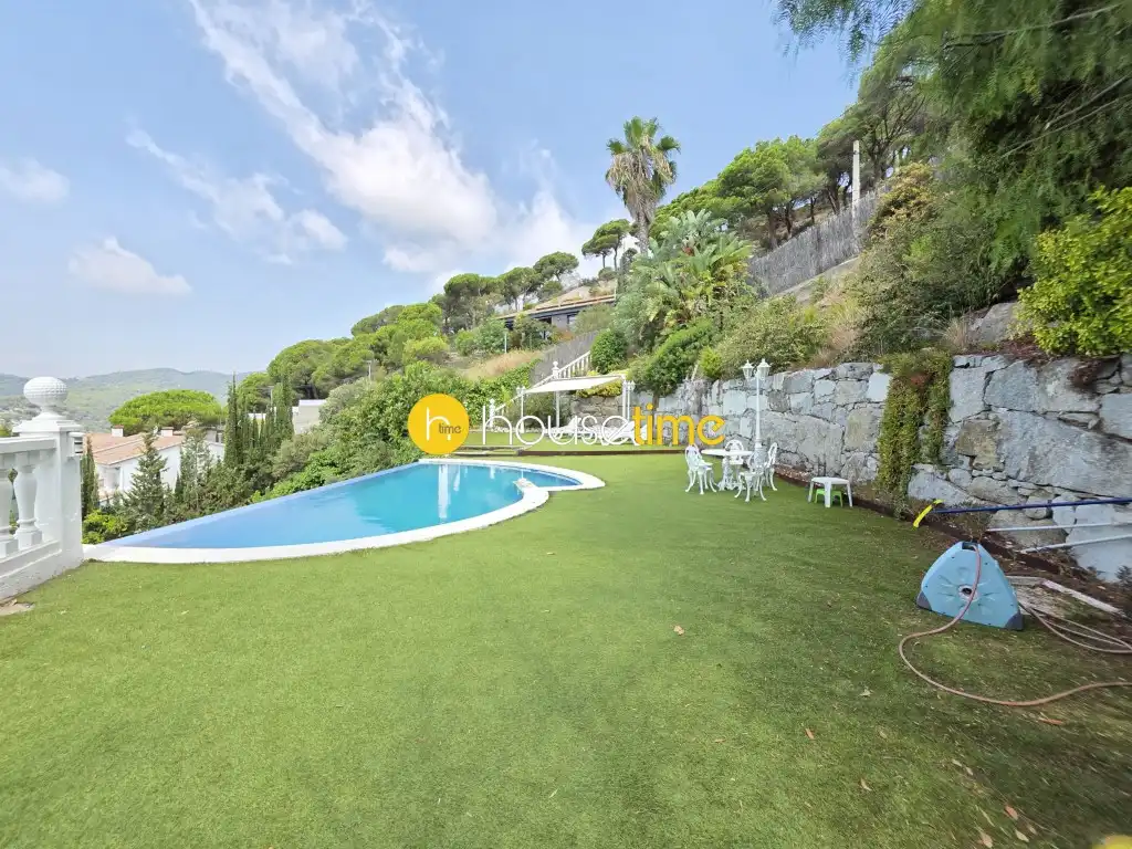 Jardí de Casa o xalet en venda en Cabrils