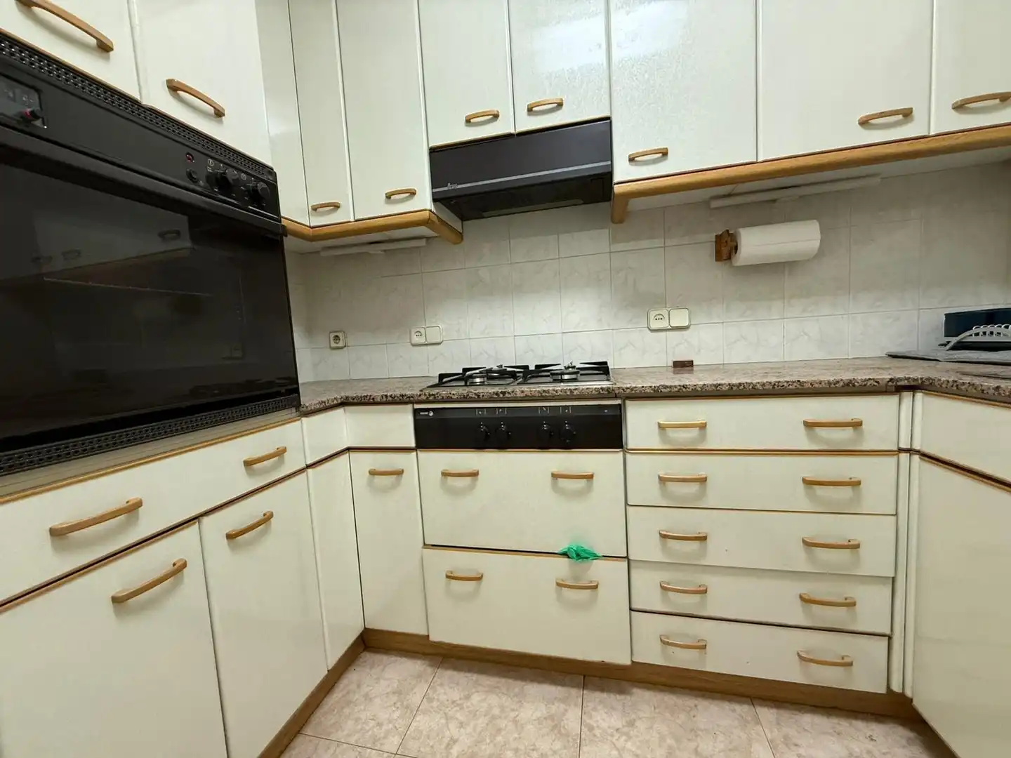 Cuina de Pis en venda en Barcelona amb Aire condicionat, Calefacció i Parquet