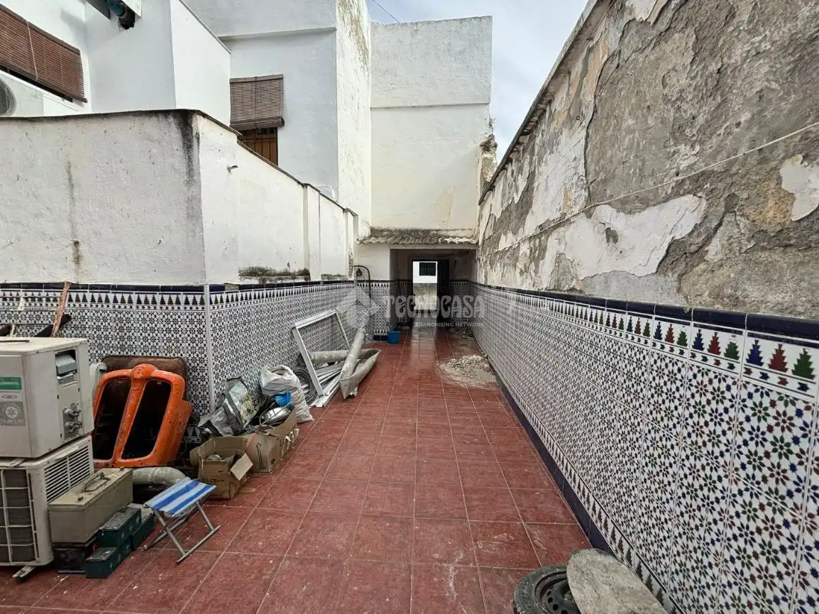 Vista exterior de Casa adosada en venda en Écija