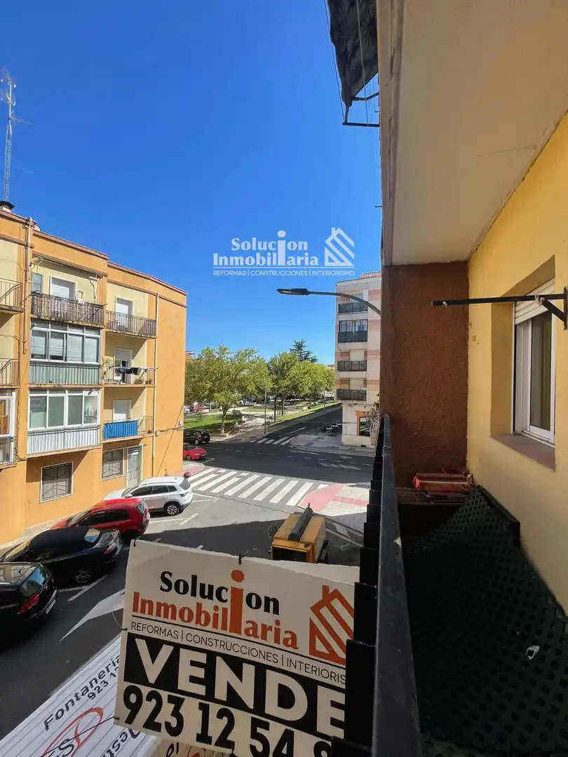 Außenansicht von Wohnung zum Verkauf in Salamanca mit Heizung, Terrasse und Balkon
