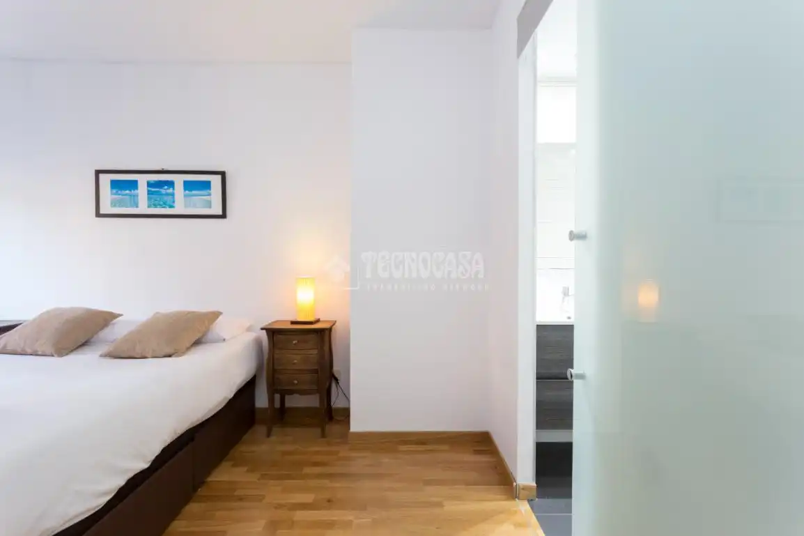 Habitación de Piso en venta en Barcelona con Aire acondicionado y Balcón