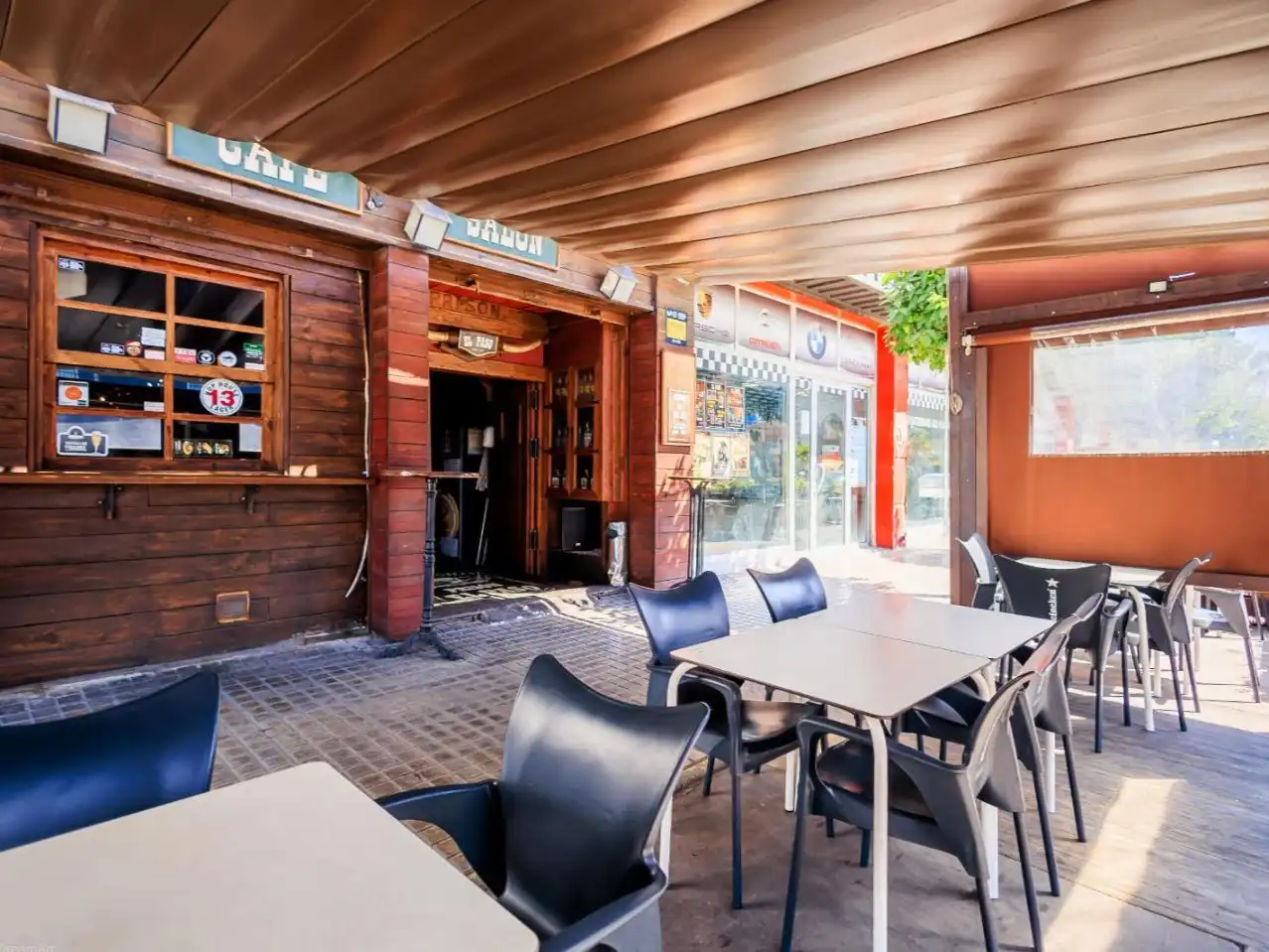 Terrassa de Local en venda en Torrevieja amb Aire condicionat, Calefacció i Parquet