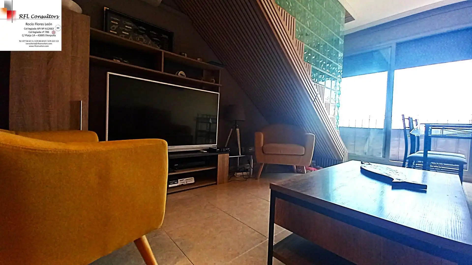 Sala d'estar de Àtic en venda en L'Ampolla amb Aire condicionat, Terrassa i Traster