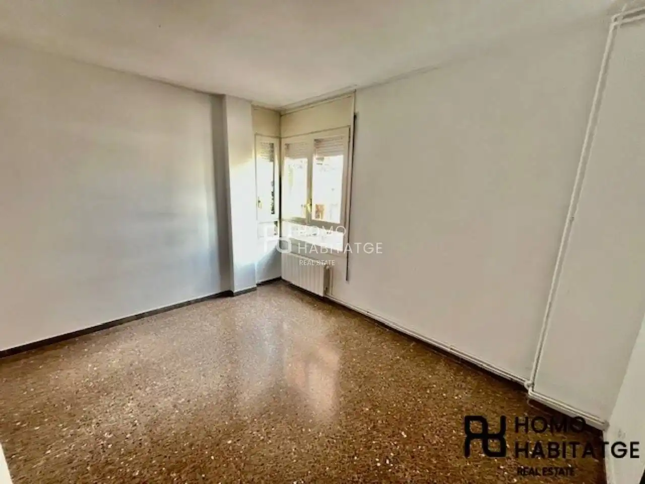Habitación de Piso en venta en Sabadell con Calefacción y Balcón