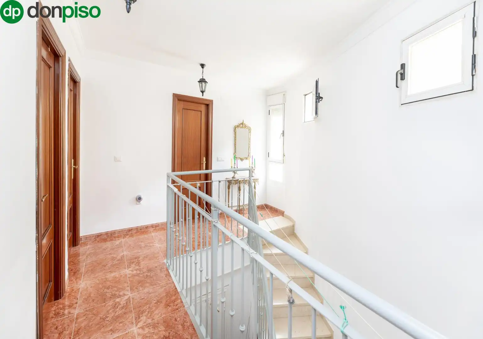 Casa adosada en venta en Cenes de la Vega con Calefacción y Terraza