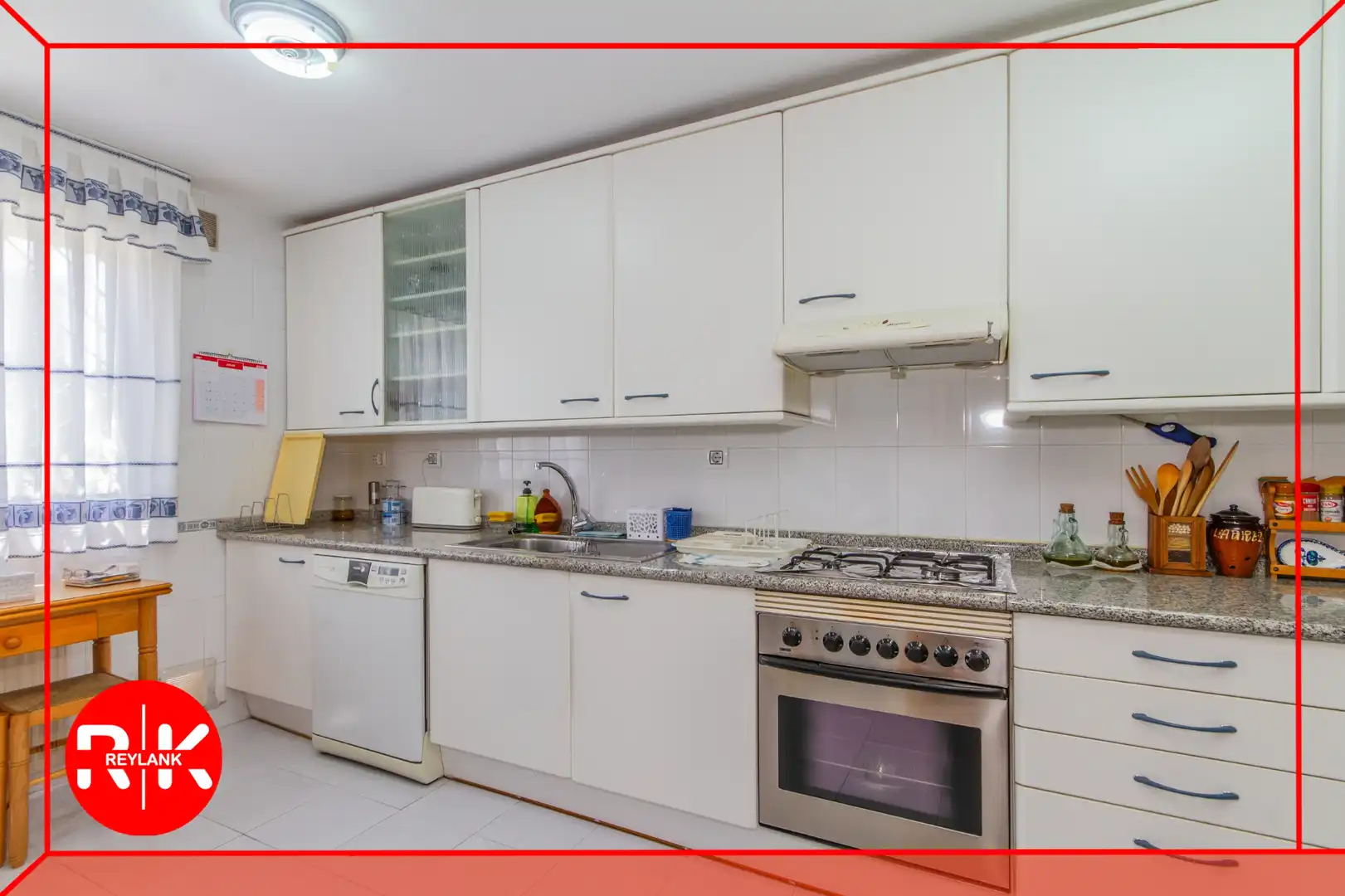 Cuina de Casa o xalet en venda en San Fernando de Henares amb Aire condicionat, Calefacció i Parquet