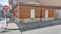 Exterior view of Single-family semi-detached for sale in León Capital 