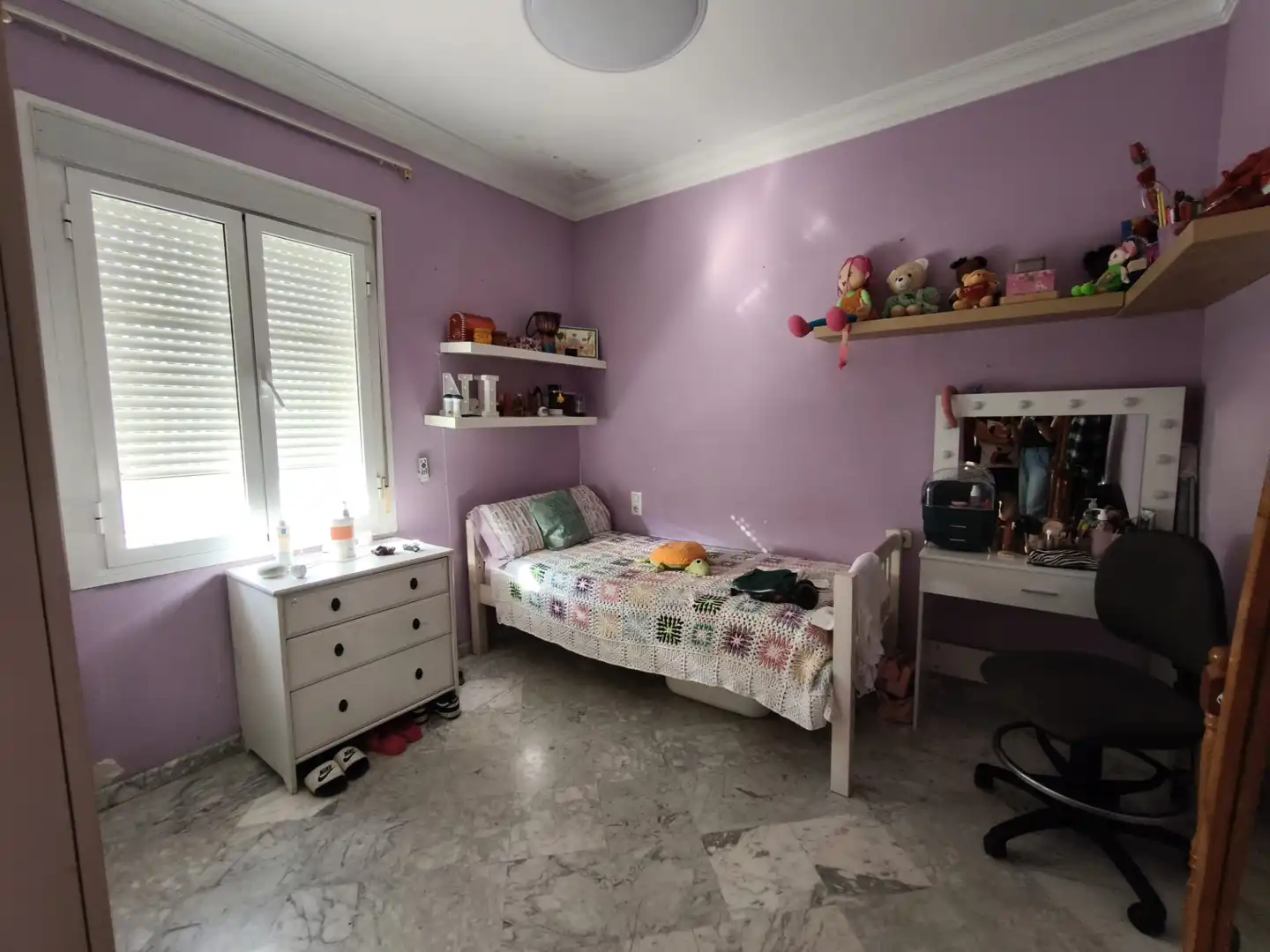 Dormitori de Casa adosada en venda en Mairena del Alcor amb Aire condicionat i Moblat
