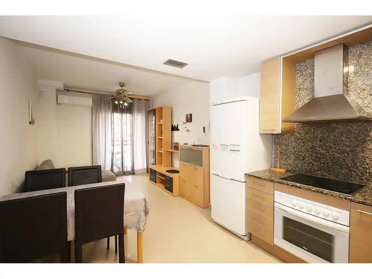 Cuina de Dúplex en venda en Lloret de Mar amb Aire condicionat, Calefacció i Terrassa