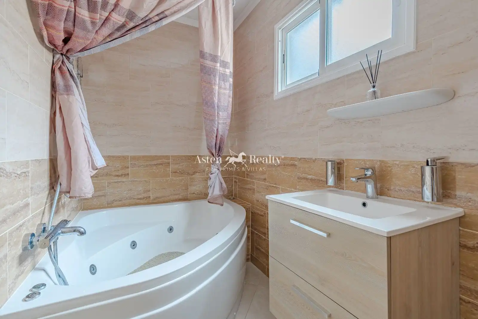 Bungalow with pool for sale in Baleares, imagen 17